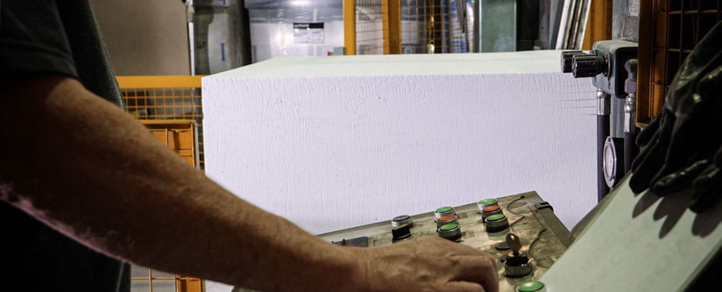 Slitting-Melamine-Foam-to-thickness